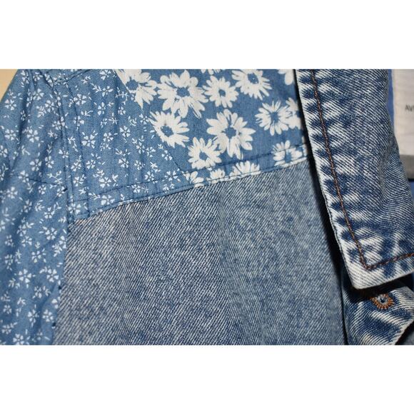 AVEC LES FILLES $179 Denim Combo Trucker Jacket Light Blue Indigo Floral Medium - Picture 3 of 4
